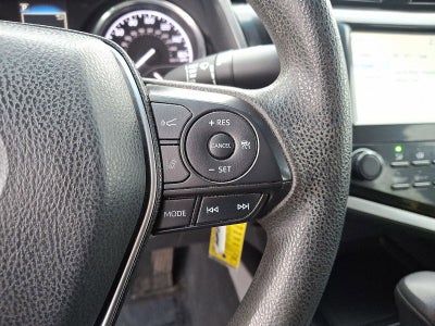 2018 Toyota Camry LE Auto (SE)