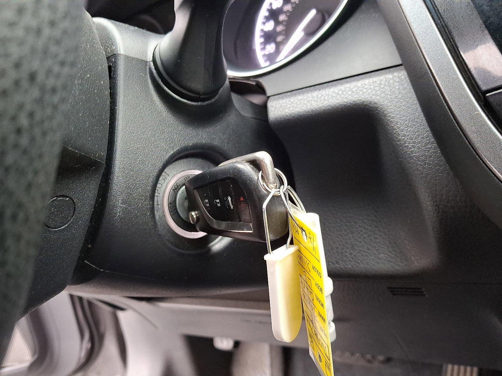 2018 Toyota Camry LE Auto (SE)