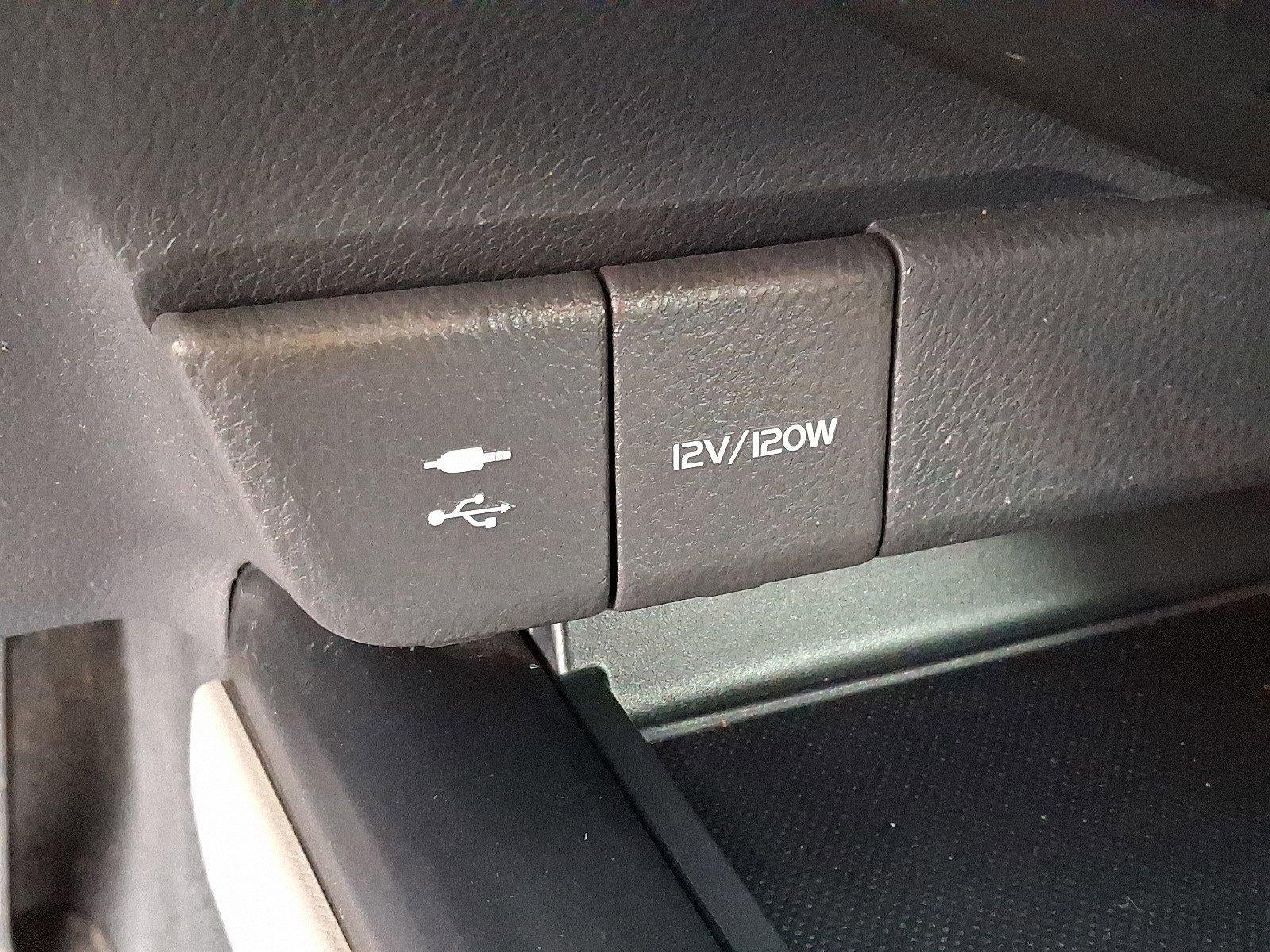 2018 Toyota Camry LE Auto (SE)