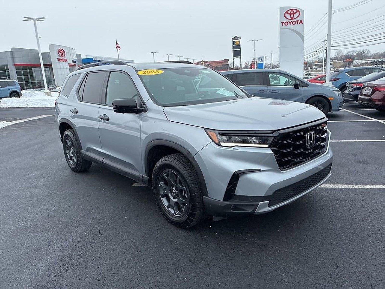 2025 Honda Pilot TrailSport AWD