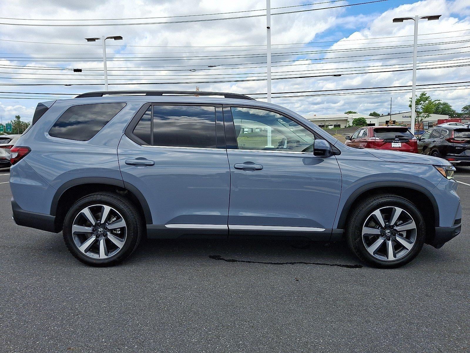 2025 Honda Pilot Touring AWD