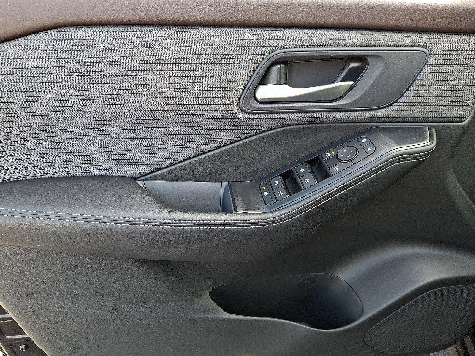 2023 Nissan Rogue AWD SV