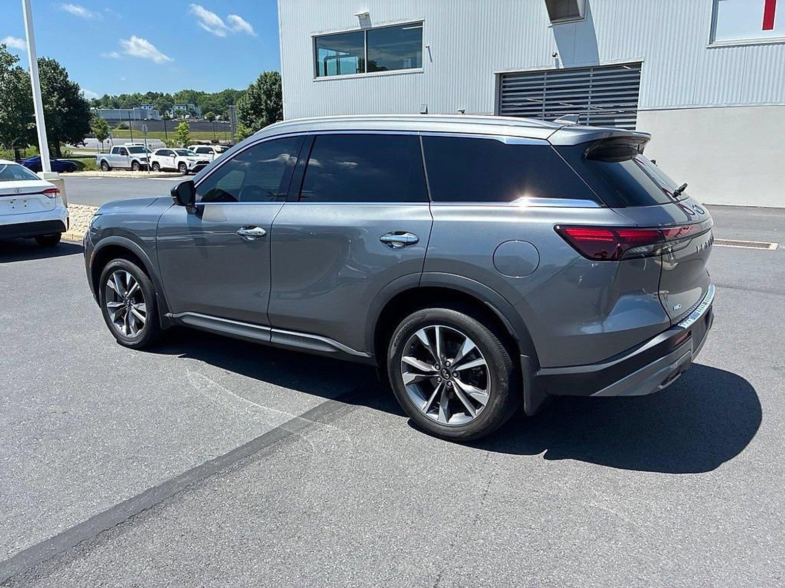 2022 INFINITI QX60 LUXE AWD