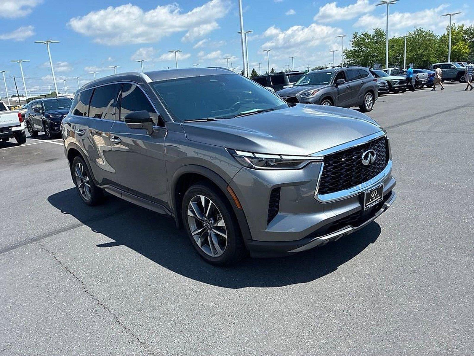 2022 INFINITI QX60 LUXE AWD