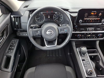 2025 Nissan Pathfinder SV 4WD