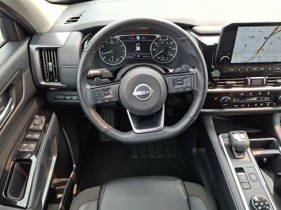 2025 Nissan Pathfinder SL 4WD