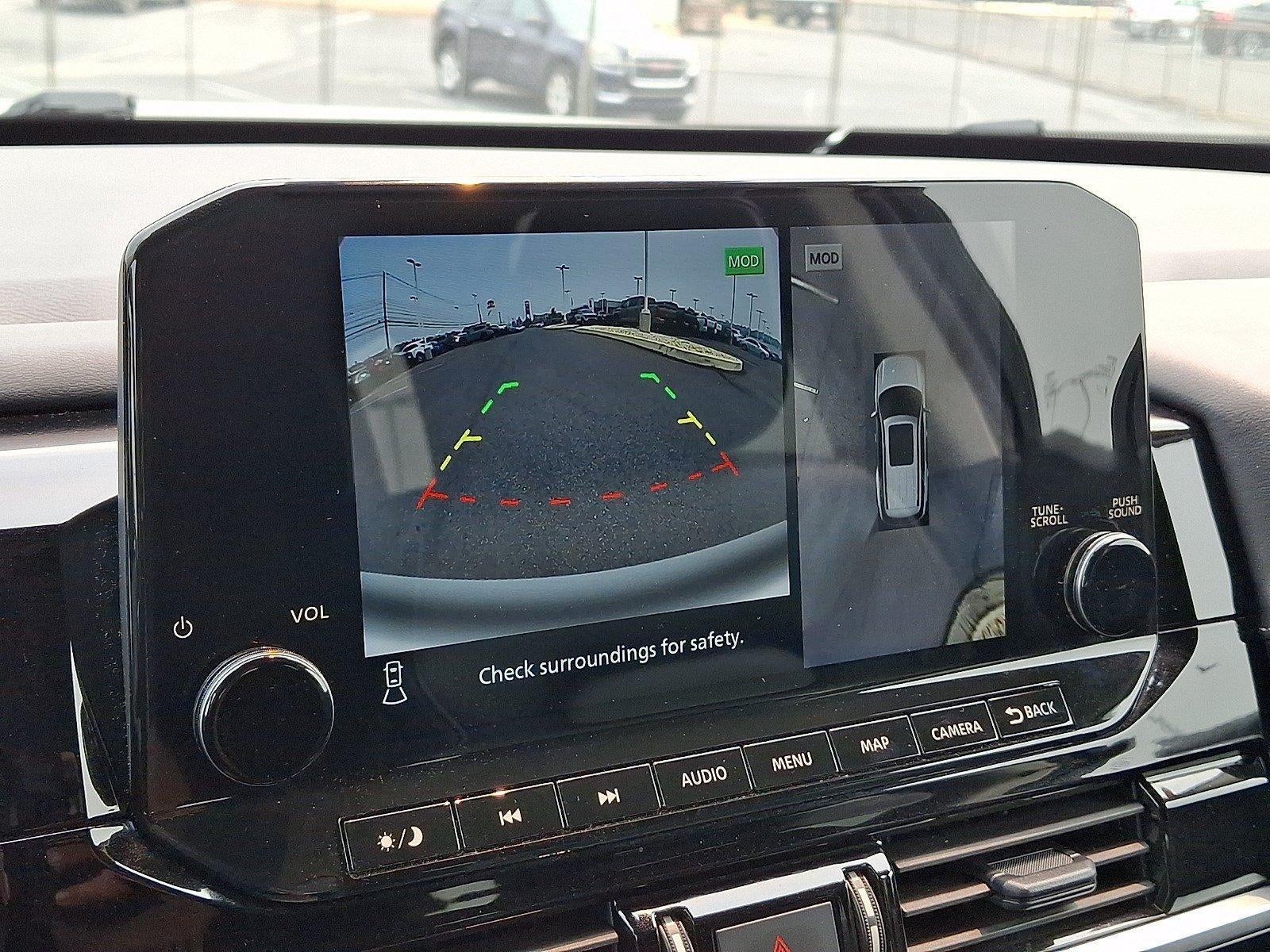 2025 Nissan Pathfinder SL 4WD