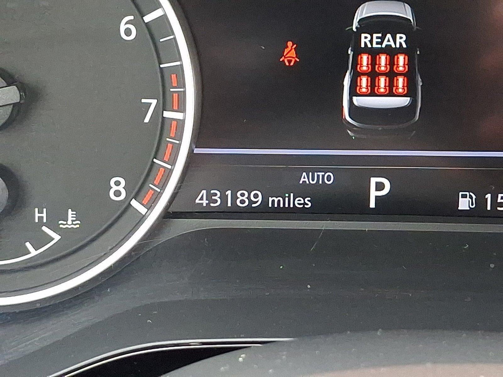 2025 Nissan Pathfinder SL 4WD