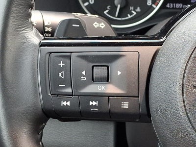 2025 Nissan Pathfinder SL 4WD