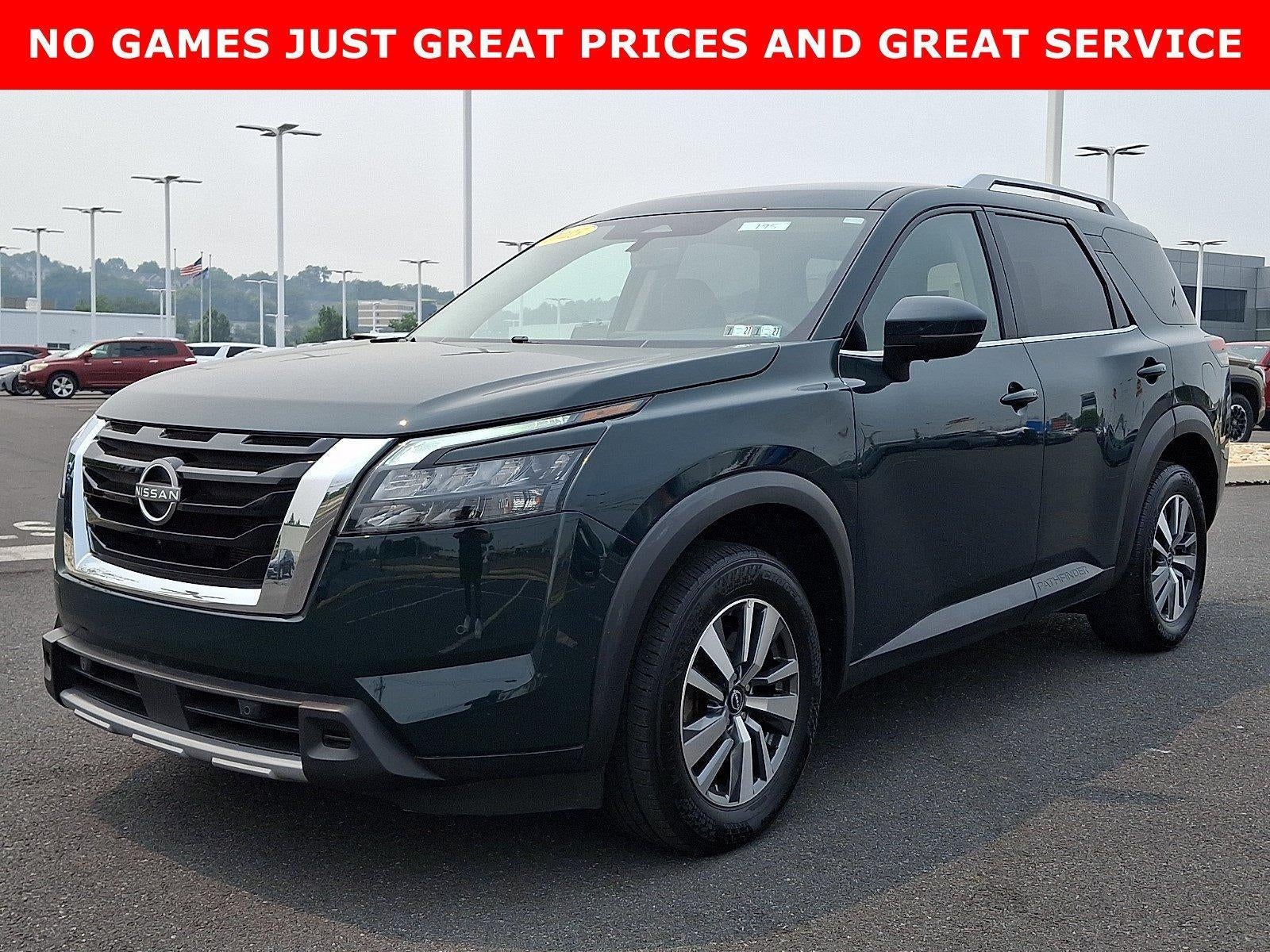 2025 Nissan Pathfinder SL 4WD