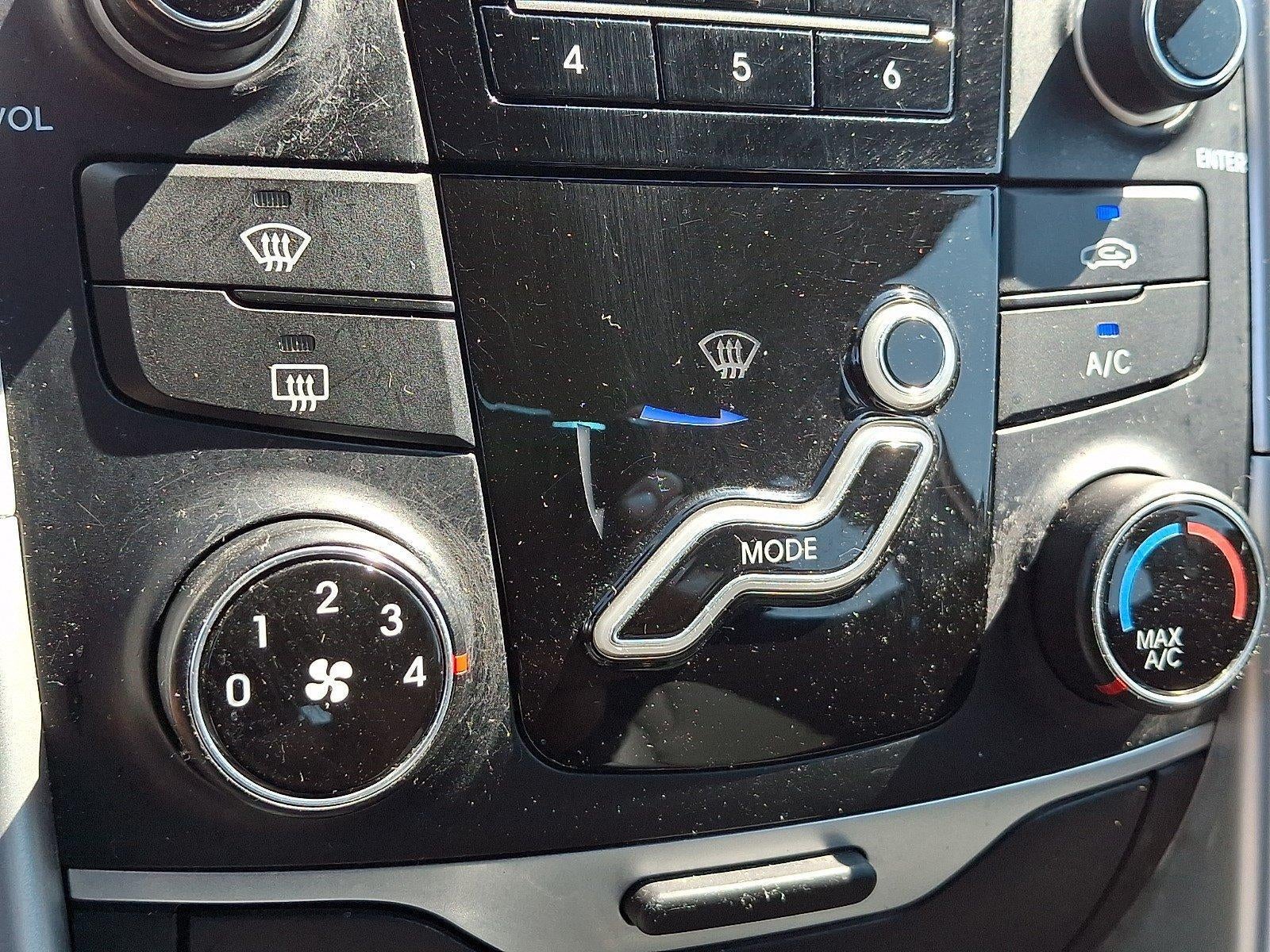 2013 Hyundai SONATA 4dr Sdn 2.4L Auto SE
