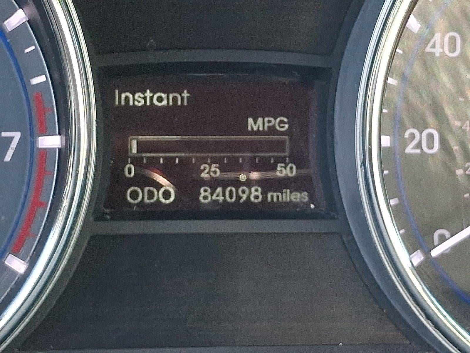 2013 Hyundai SONATA 4dr Sdn 2.4L Auto SE