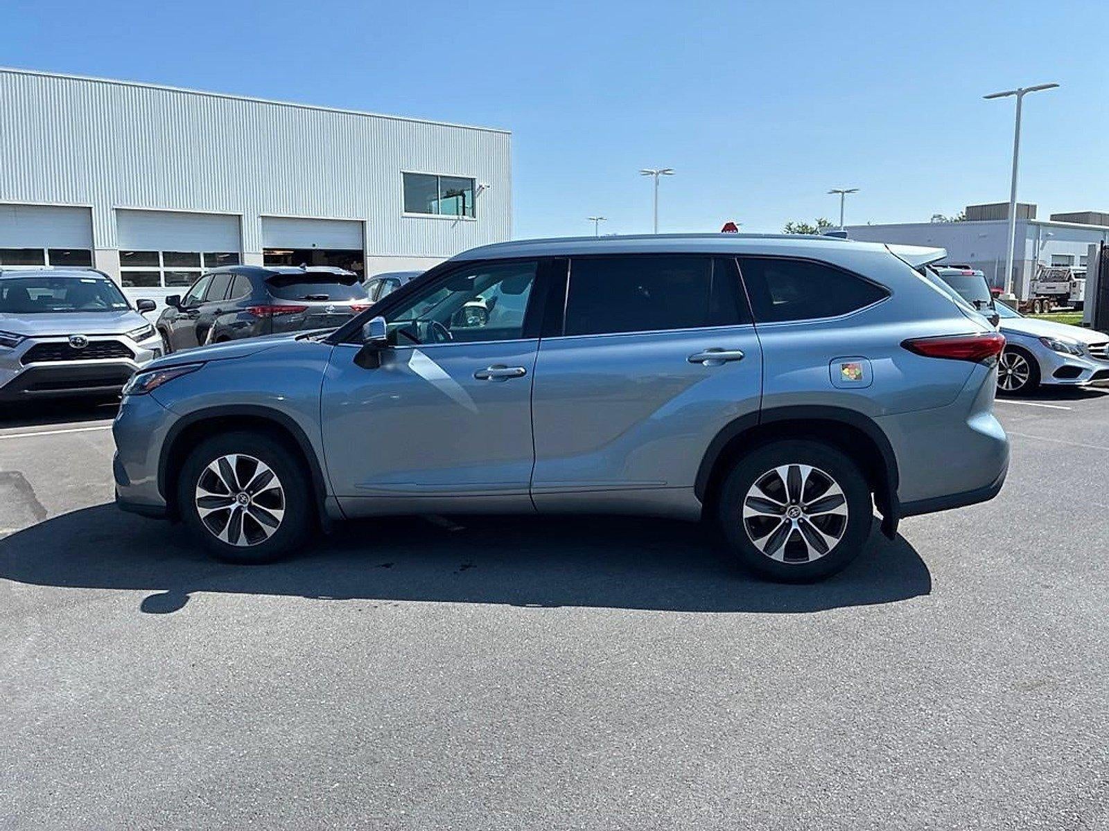 2020 Toyota Highlander XLE AWD (Natl)