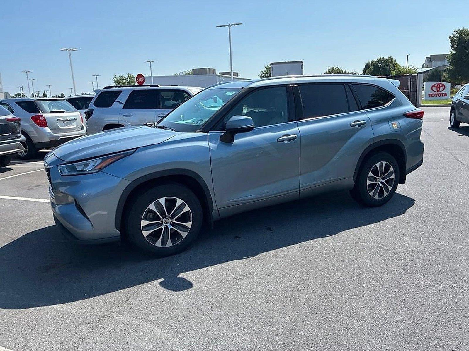 2020 Toyota Highlander XLE AWD (Natl)