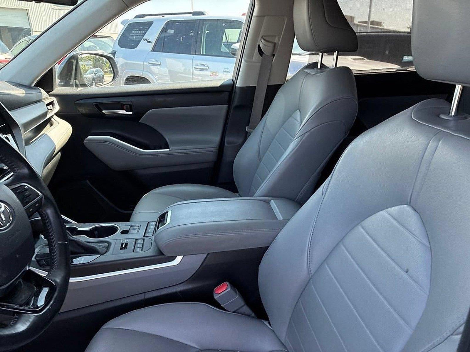 2020 Toyota Highlander XLE AWD (Natl)