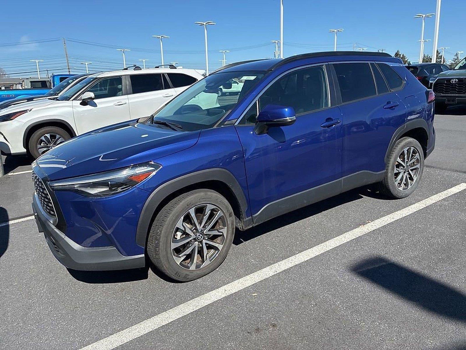 2023 Toyota Corolla Cross XLE 4WD (Natl)