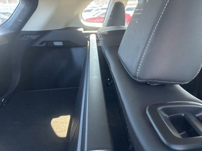 2023 Toyota Corolla Cross XLE 4WD (Natl)