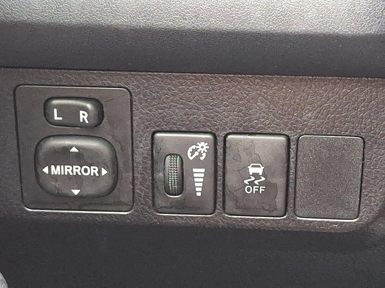 2015 Toyota RAV4 AWD 4dr LE (Natl)