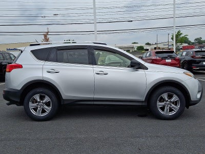2015 Toyota RAV4 AWD 4dr LE (Natl)