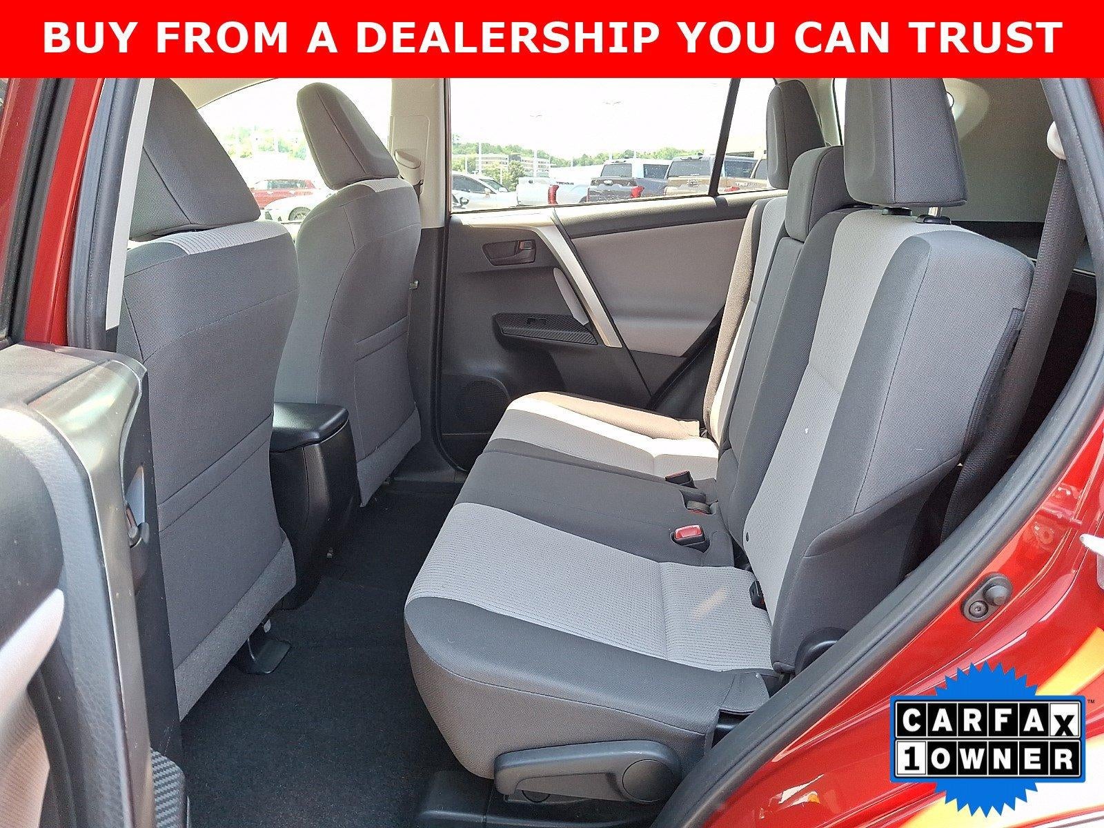 2015 Toyota RAV4 AWD 4dr LE (Natl)