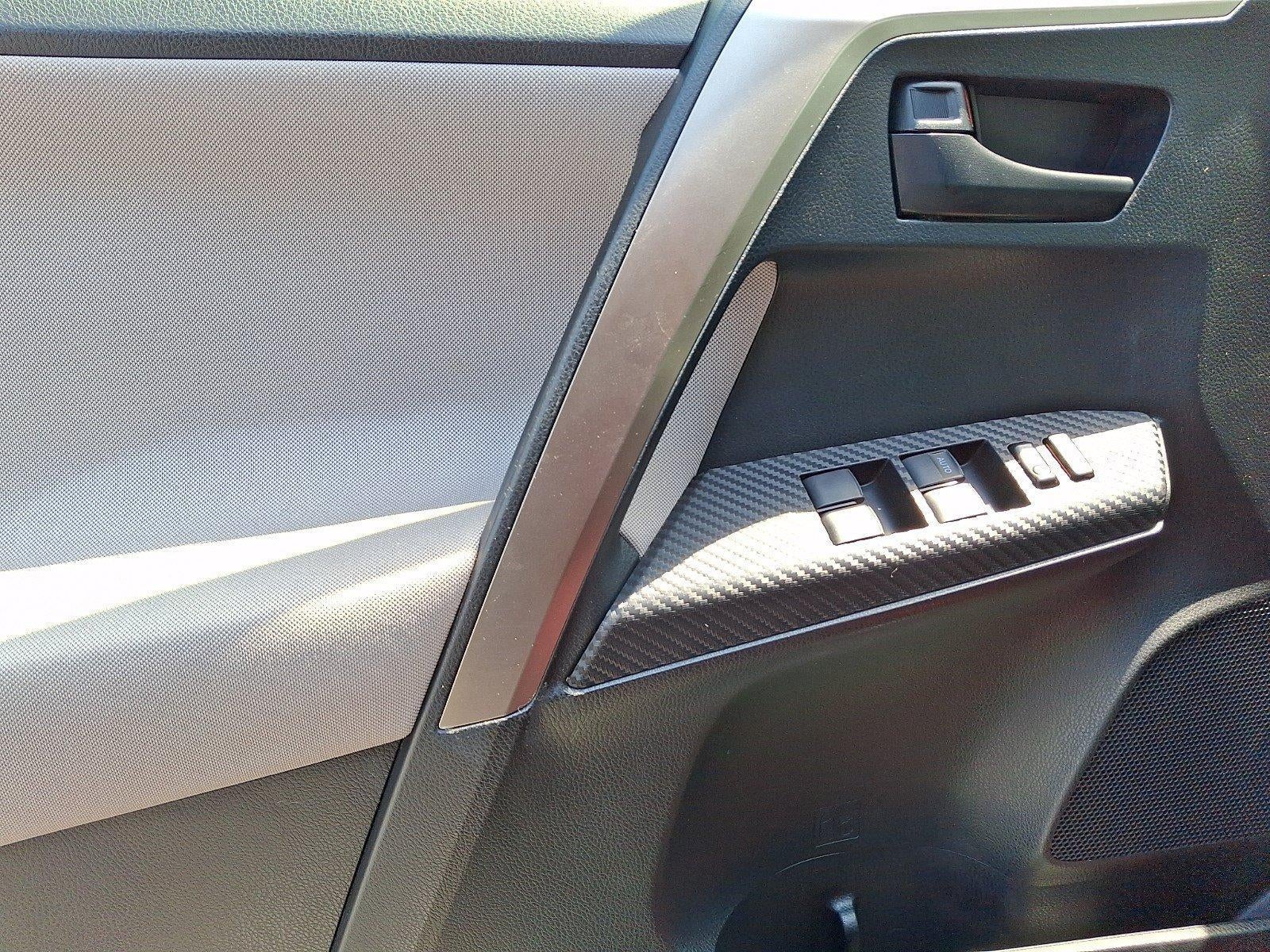 2015 Toyota RAV4 AWD 4dr LE (Natl)