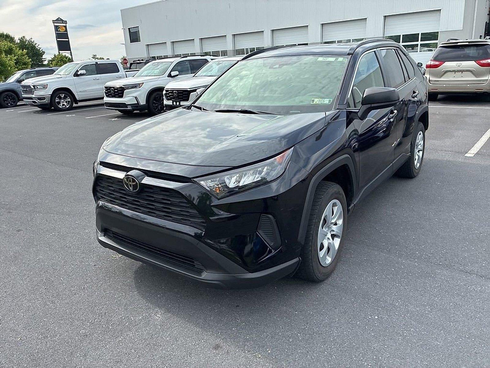 2019 Toyota RAV4 LE AWD (Natl)