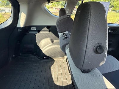 2015 Toyota RAV4 AWD 4dr XLE (Natl)