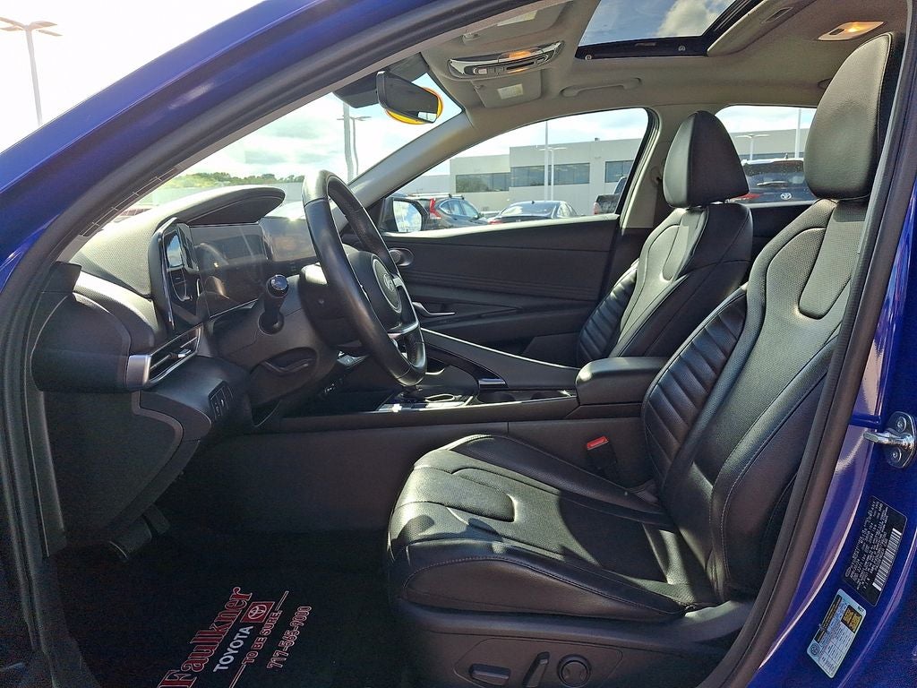 2024 Hyundai ELANTRA Limited IVT