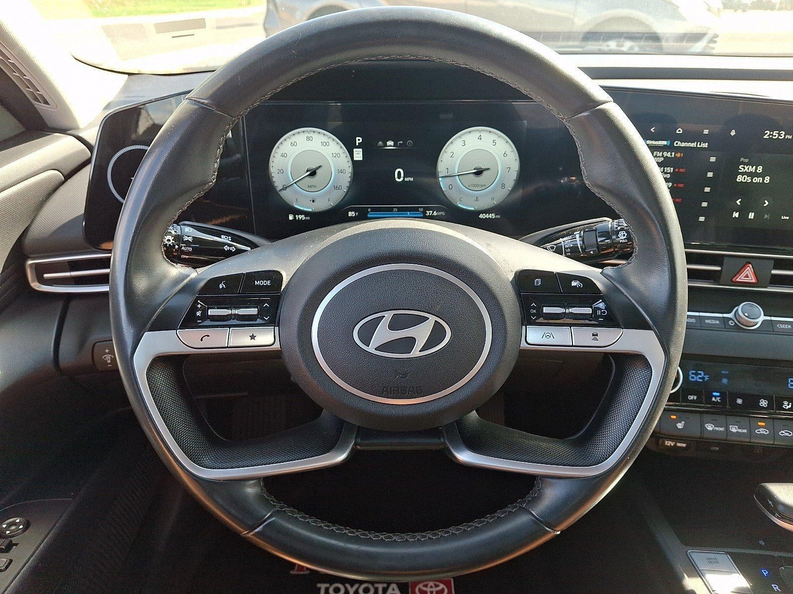 2024 Hyundai ELANTRA Limited IVT