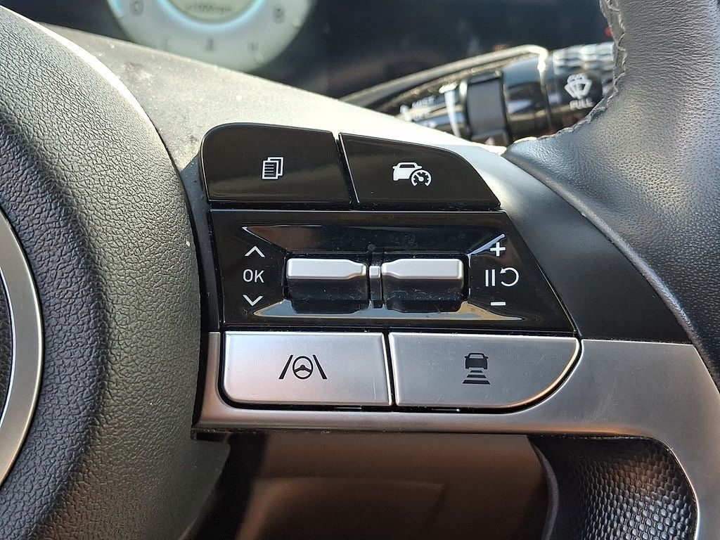 2024 Hyundai ELANTRA Limited IVT