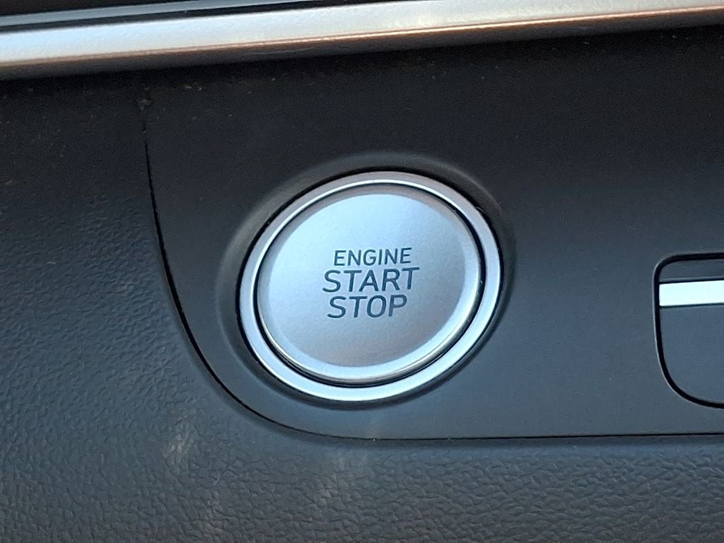 2024 Hyundai ELANTRA Limited IVT
