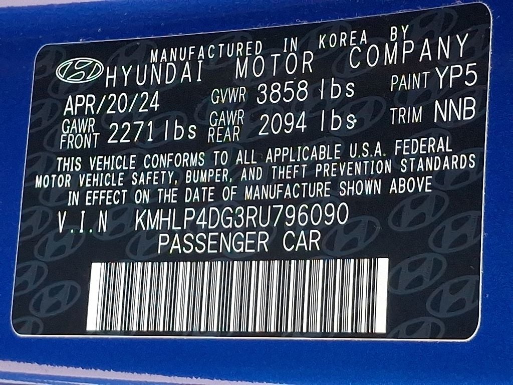 2024 Hyundai ELANTRA Limited IVT