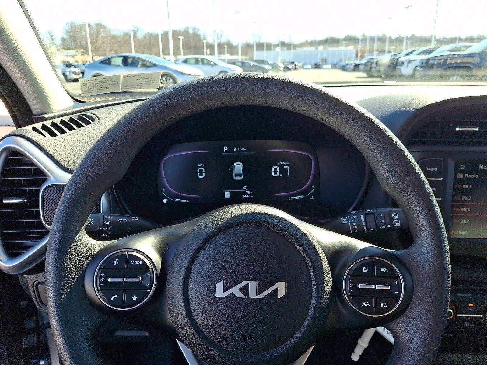 2025 Kia Soul LX FWD