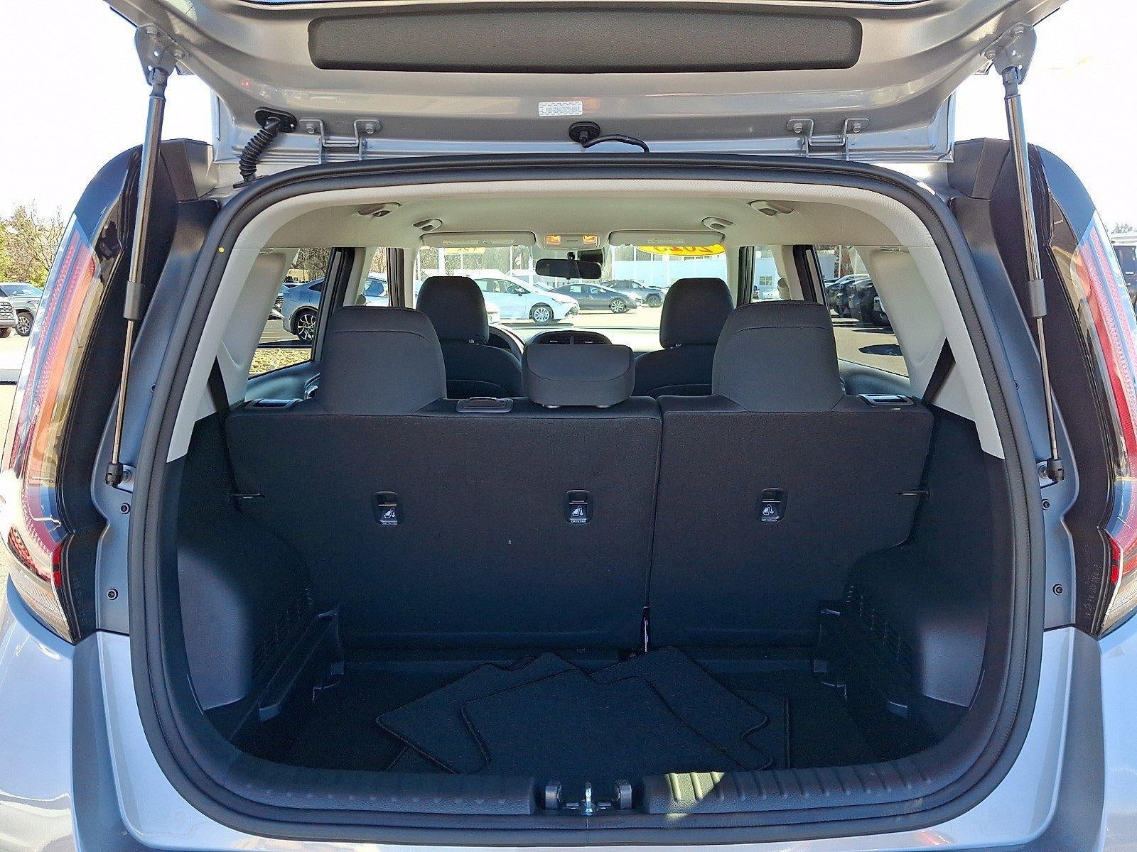 2025 Kia Soul LX FWD