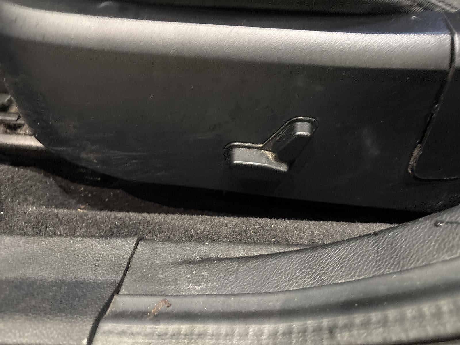 2011 Chrysler 200 4dr Sdn Touring