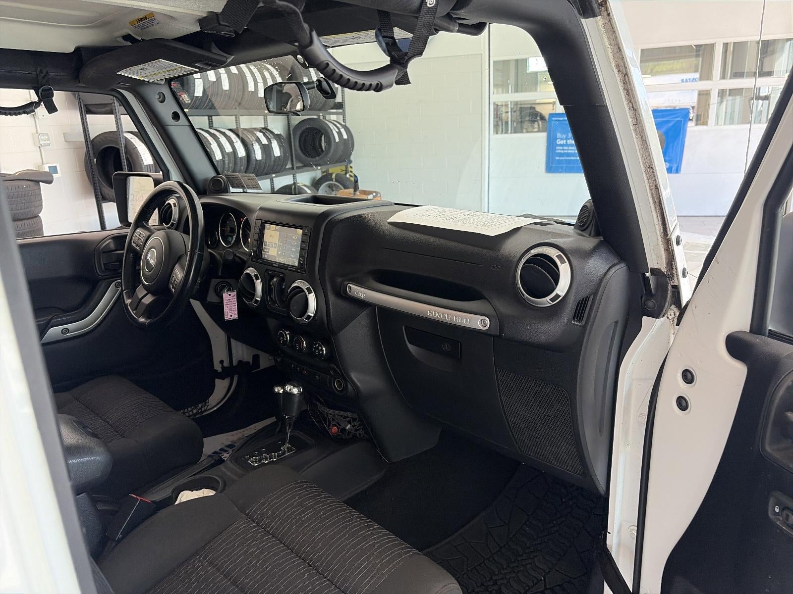 2012 Jeep Wrangler Unlimited 4WD 4dr Sahara