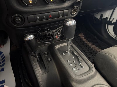 2012 Jeep Wrangler Unlimited 4WD 4dr Sahara