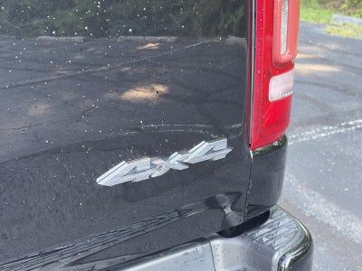 2019 RAM 1500 Laramie 4x4 Crew Cab 5'7" Box