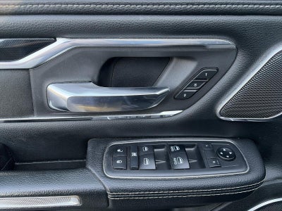 2019 RAM 1500 Laramie 4x4 Crew Cab 5'7" Box