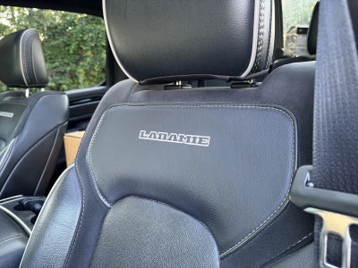 2019 RAM 1500 Laramie 4x4 Crew Cab 5'7" Box