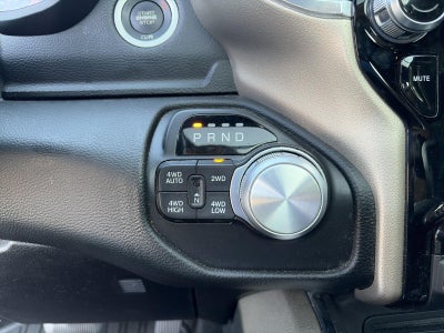 2019 RAM 1500 Laramie 4x4 Crew Cab 5'7" Box