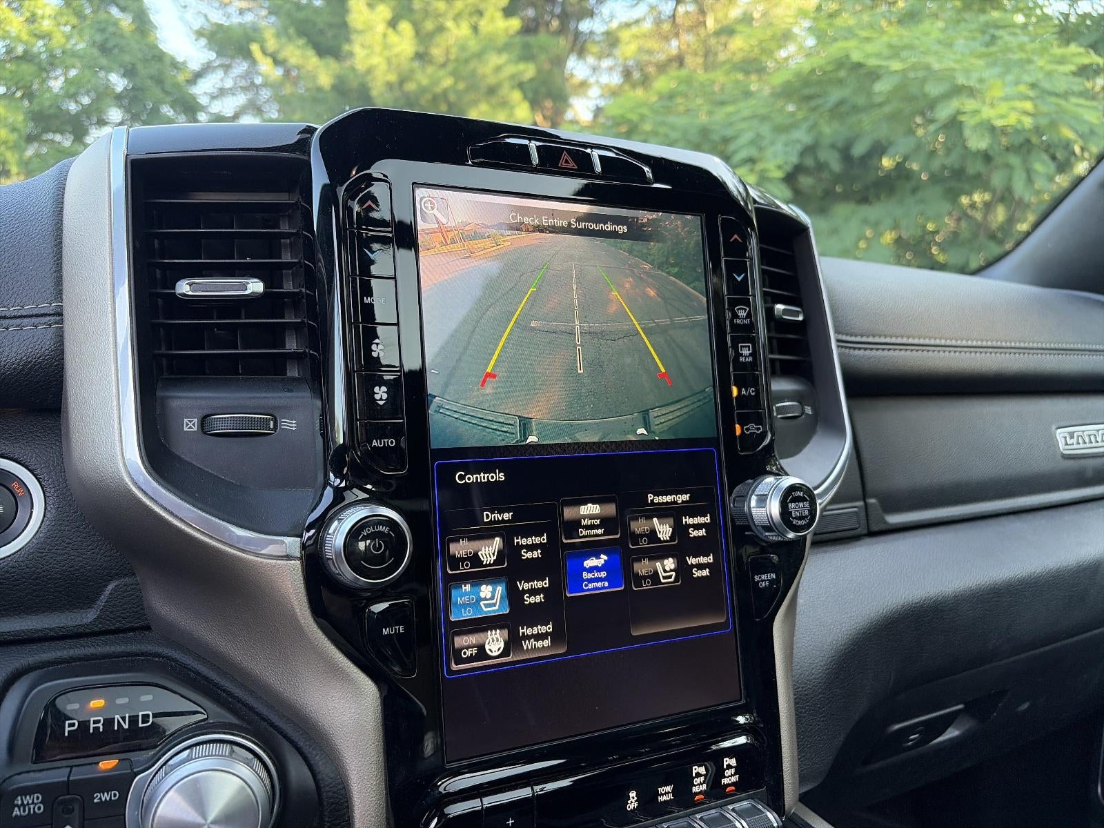 2019 RAM 1500 Laramie 4x4 Crew Cab 5'7" Box