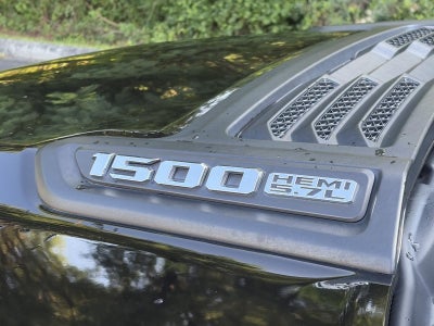 2019 RAM 1500 Laramie 4x4 Crew Cab 5'7" Box