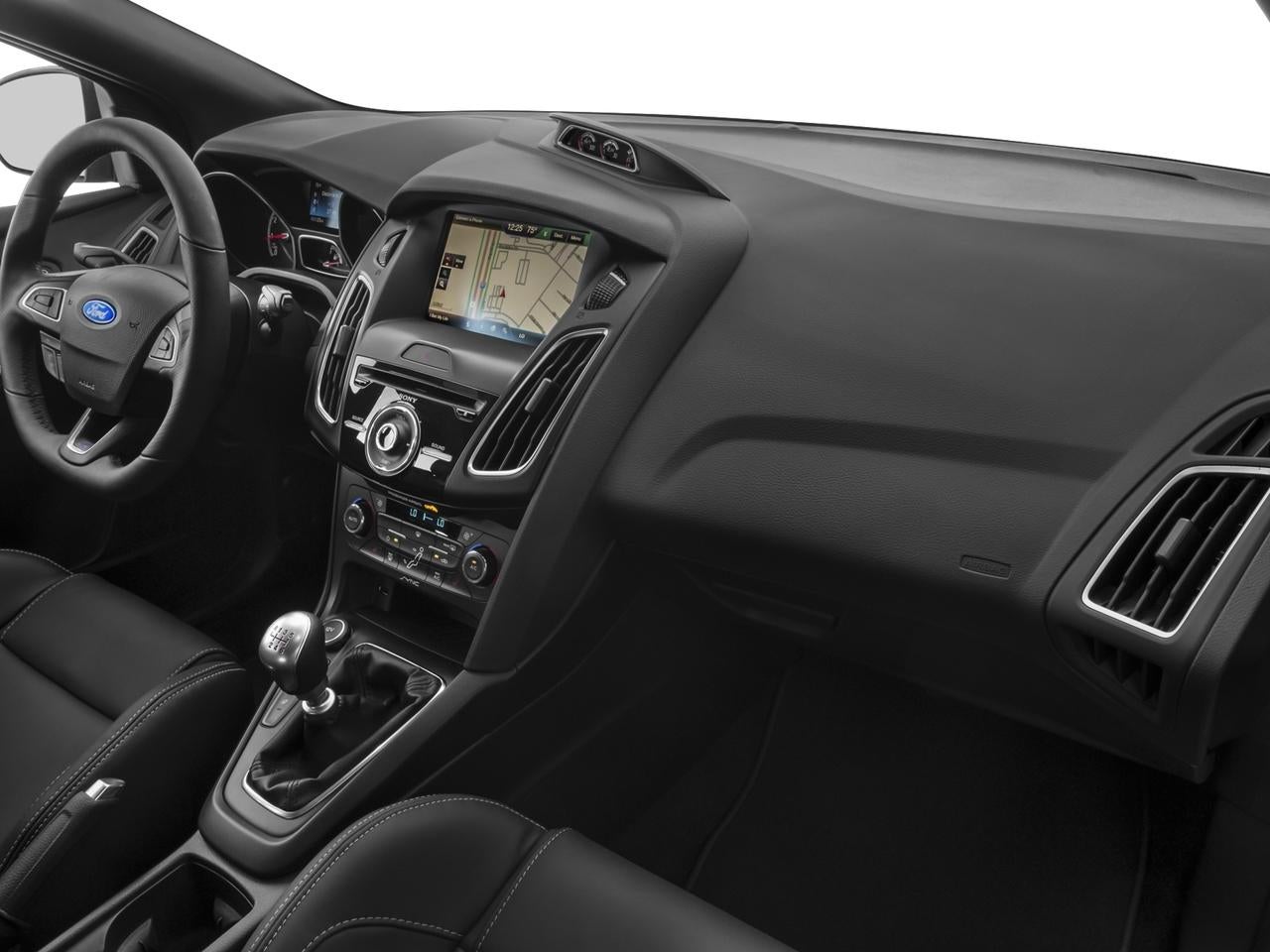 2016 Ford Focus 5dr HB ST