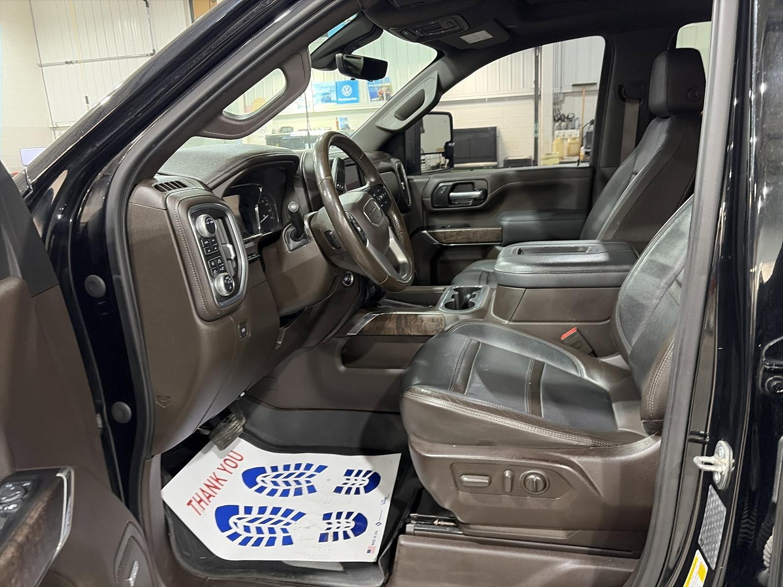 2020 GMC Sierra 2500 HD Crew Cab Standard Box 4-Wheel Drive Denali