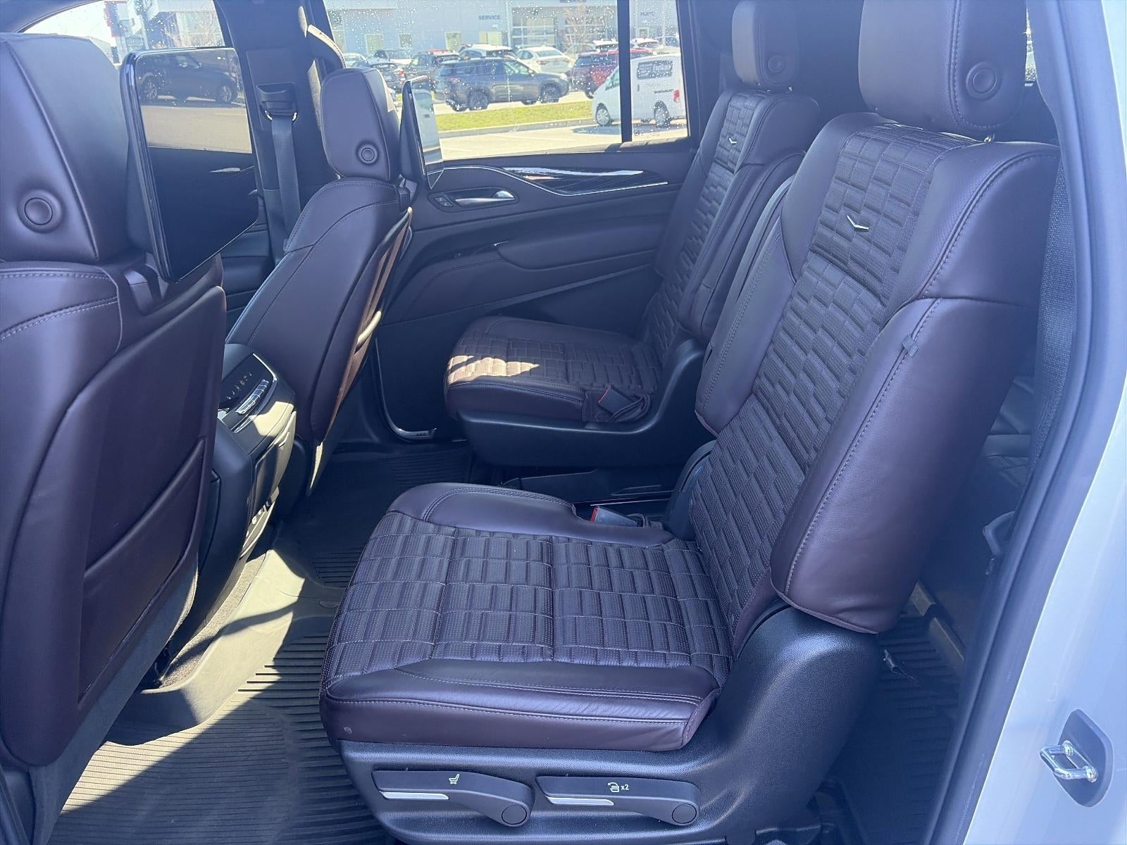 2023 Cadillac Escalade ESV AWD V-Series