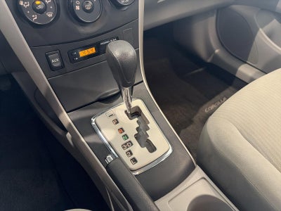 2010 Toyota Corolla 4dr Sdn Auto LE (Natl)