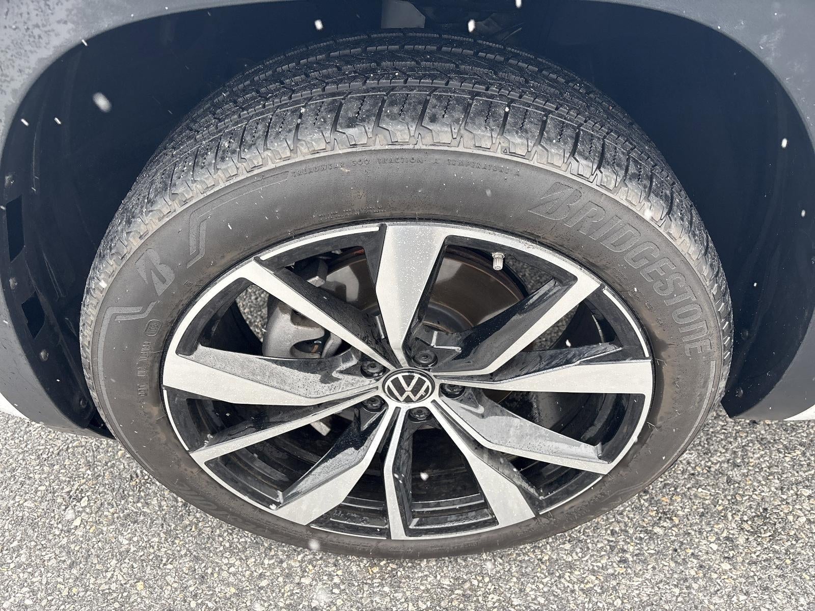 2024 Volkswagen Atlas 2.0T SEL Premium R-Line 4MOTION