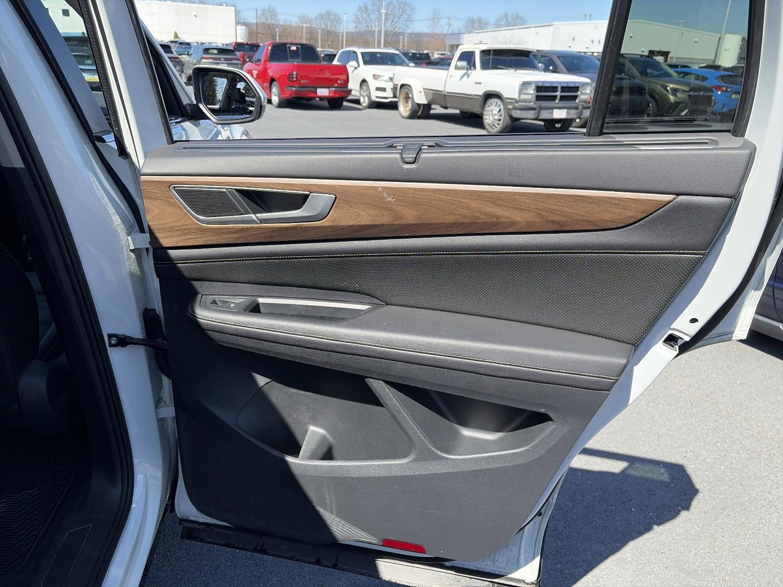 2024 Volkswagen Atlas 2.0T SE w/Technology 4MOTION