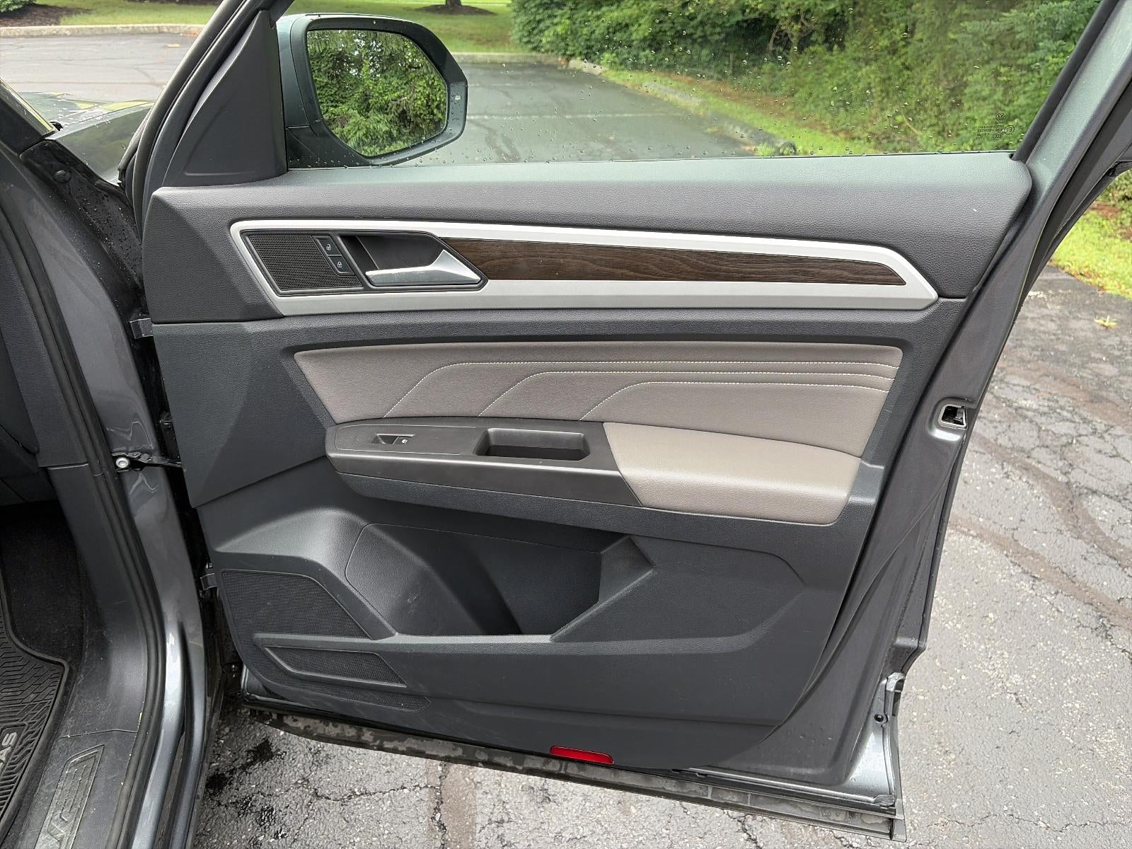2022 Volkswagen Atlas 3.6L V6 SE w/Technology 4MOTION